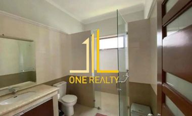 RUMAH MEWAH DI RESOR DAGO PAKAR,VIEW BAGUS HARGA DROP

View eksklusif, lingkungan elite, dan super nyaman 

✔ SHM
✔ LT 608 m² | LB ±350 m² (2½ lantai)
✔ 5 KT + 2 | 5 KM + 2 (semua dalam)
✔ Fully furnished & lantai marmer
✔ Kolam renang utama 12×4 m + kolam privat
✔ Garasi 3 mobil + carport 2 mobil

💥 Harga turun drastis!
11 M ➝ 10 M ➝ 8 M NEGO