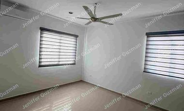 Casa con piscina en El norte de la ciudad