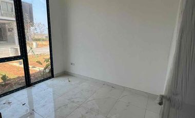 Rumah PIK 2 10x20 Permata Hijau (4+1 Kamar Tidur)