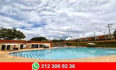 ARRIENDO CASA EN EN CERRITOS CAMPESTRE