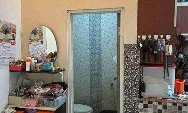 RUMAH SIAP HUNI DALAM KOMPLEK MERUYA SELATAN DEKAT KE TOL