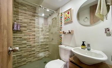 Se vende hermoso Apartamento ubicado en ONCEAVO piso del conjunto SALINAS 2