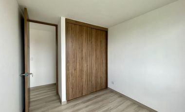 SE VENDE apartamento en SEXTO piso ubicado en el Conjunto Arborea Alameda , sector Algarra 3