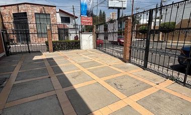 Renta loft amueblado con servicios. Santa Cruz Buenavista. Zavaleta y 25 Pte
