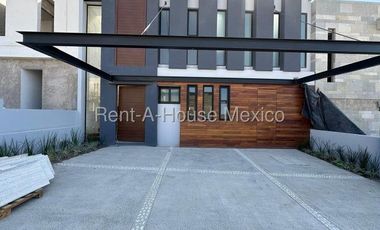 Altozano - VENTA. Casa de 4 recámaras con 1 en planta baja