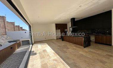 Altozano - VENTA. Casa de 4 recámaras con 1 en planta baja