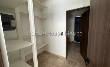Altozano - VENTA. Casa de 4 recámaras con 1 en planta baja