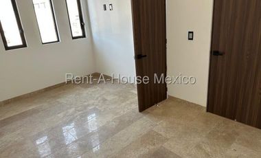 Altozano - VENTA. Casa de 4 recámaras con 1 en planta baja