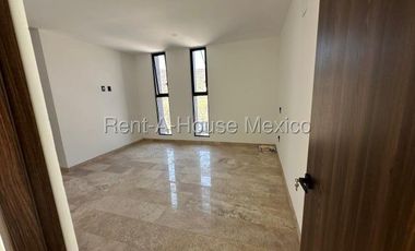 Altozano - VENTA. Casa de 4 recámaras con 1 en planta baja