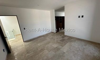 Altozano - VENTA. Casa de 4 recámaras con 1 en planta baja