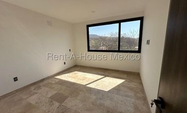 Altozano - VENTA. Casa de 4 recámaras con 1 en planta baja
