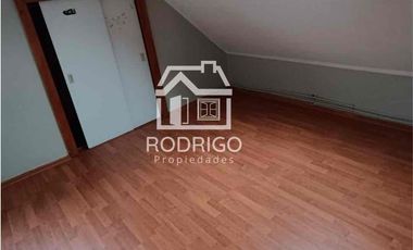 SE VENDE CASA DE 5 DORMITORIOS EN VILLA SANTA CECILIA DE TEMUCO