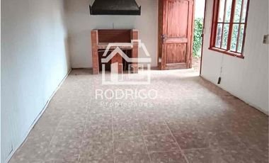 SE VENDE CASA DE 5 DORMITORIOS EN VILLA SANTA CECILIA DE TEMUCO