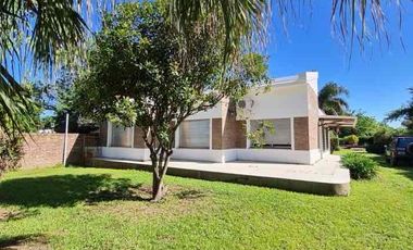HERMOSA CASA QUINTA APTA A CRÉDITO HIPOTECARIO EN ALTOS DEL SAUCE
