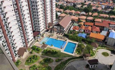 rush sacrifice sale 2 bedrooms fully furnished Condo in Royal Oceancrest Mactan Cebu