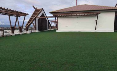 rush sacrifice sale 2 bedrooms fully furnished Condo in Royal Oceancrest Mactan Cebu