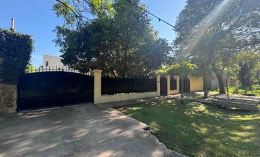 IMPORTANTE CASA DE CATEGORÍA Y ESTILO EN SANTO TOMÉ APTA CREDITO HIPOTECARIO IMPECABLE ESTADO