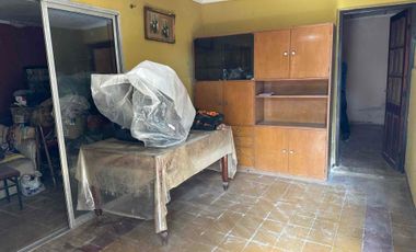 CASA A REFACCIONAR SOBRE TERRENO DE 1100 METROS A PASOS DE AV LUJÁN IDEAL INVERSIÓN SANTO TOMÉ