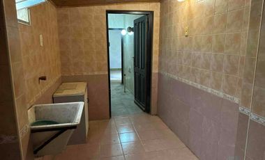CASA A REFACCIONAR SOBRE TERRENO DE 1100 METROS A PASOS DE AV LUJÁN IDEAL INVERSIÓN SANTO TOMÉ