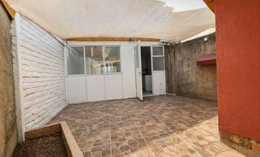 Villa Alemana. Dos pisos, 2 dormitorios. Remodelada