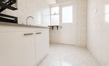 Villa Alemana. Dos pisos, 2 dormitorios. Remodelada