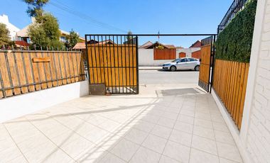 Villa Alemana. Dos pisos, 2 dormitorios. Remodelada
