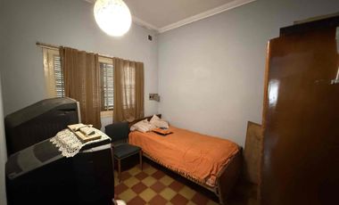 CASA EN ESQUINA CON IMPORTANTE TERRENO IDEAL VIVIENDA O INVERSIÓN SANTO TOMÉ