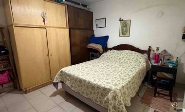 CASA CON GRAN TERRENO Y COCHERA DOBLE APTA A CREDITO HIPOTECARIO SANTO TOMÉ