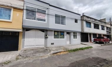 CASA INDEPENDIENTE EN VENTA SUR DE QUITO – NO RENTERA | NO BIESS