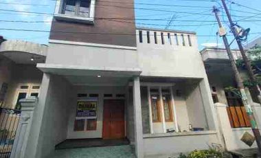 Rumah Widya Asri 2 Lantai Full Renov