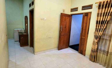 Rumah Widya Asri 2 Lantai Full Renov