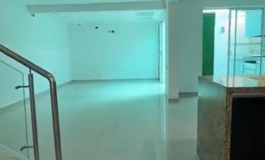 CASA EN ARRIENDO EN LA CASTELLANA
