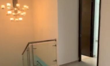 CASA EN ARRIENDO EN LA CASTELLANA