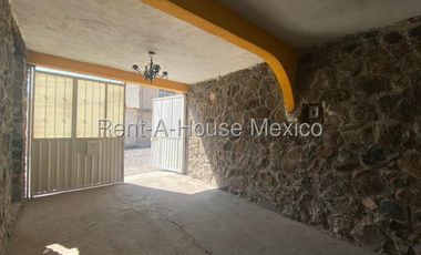 Casa a pie de calle de 1 recámara - Peñuelas, VENTA