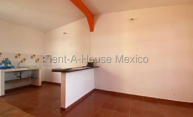 Casa a pie de calle de 1 recámara - Peñuelas, VENTA