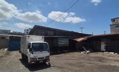 Terreno con Bodegas y Oficina en Alquiler en Urbanor, Norte de Guayaquil