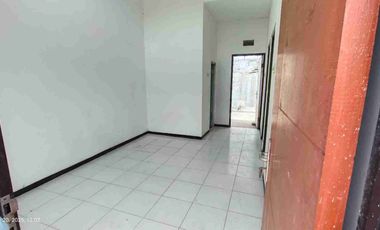 Rumah Permata GMR Menganti Gresik