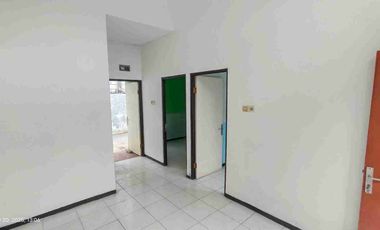 Rumah Permata GMR Menganti Gresik
