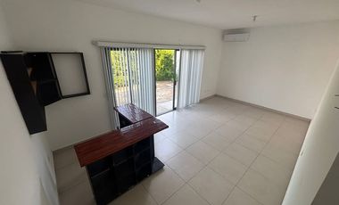 Casa en Venta Zona Cumbres del Sol Cerrada Cumbre Bilbao, Monterrey, N.L.