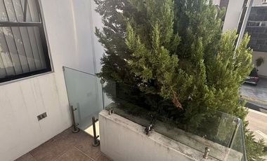 Casa en Venta Zona Cumbres del Sol Cerrada Cumbre Bilbao, Monterrey, N.L.