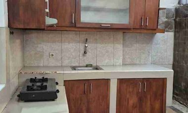 Disewakan rumah 2 lantai Full furnish