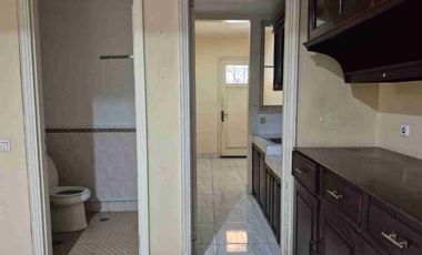 Disewakan rumah 2 lantai Full furnish