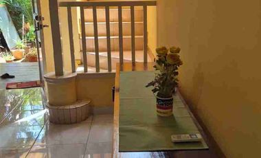 Disewakan rumah 2 lantai Full furnish