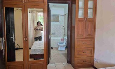 Disewakan rumah 2 lantai Full furnish