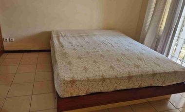 Disewakan rumah 2 lantai Full furnish