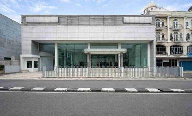 Gedung Raya Radio Dalam Kebayoran Baru