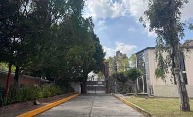 Casa en renta 2 recámaras  estilo hacienda cerca Chipilo, Puebla.