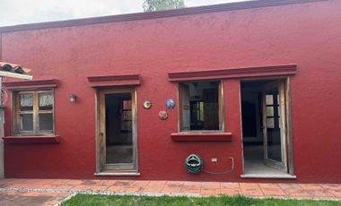 Casa en renta 2 recámaras  estilo hacienda cerca Chipilo, Puebla.