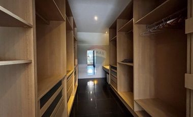 Rent Your Dream Beachfront Villa in Koh Samui Paradise