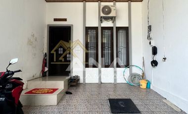 ANA RUMAH UK 4.65X16M DI KOMPLEK KAVLING POLRI JELAMBAR